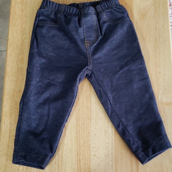 Carters 9 months lot of 3 onesies and pants - Picture 6 of 7